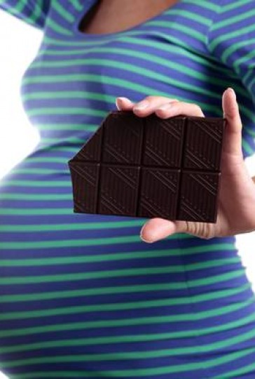 assumere cioccolata in gravidanza